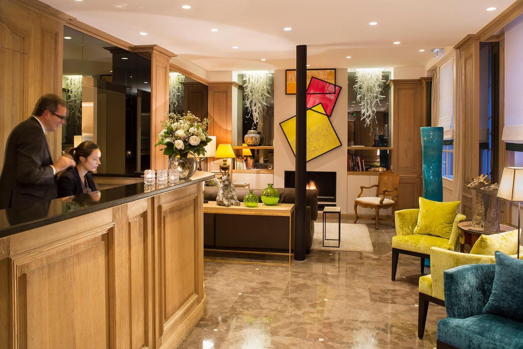 Hotel Balmoral Champs Elysees