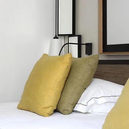 Balmoral Champs Elysees Hotel 4*