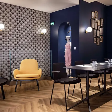 Balmoral Champs Elysees Hotel 4*