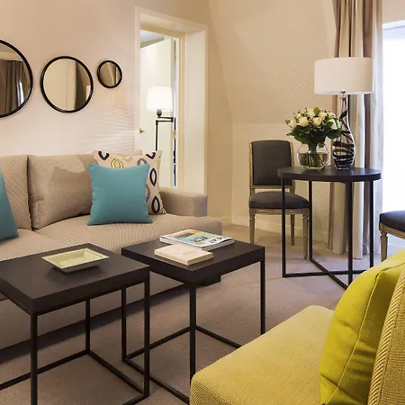 Balmoral Champs Elysees Hotel Paris