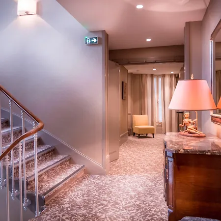 Balmoral Champs Elysees Hotel