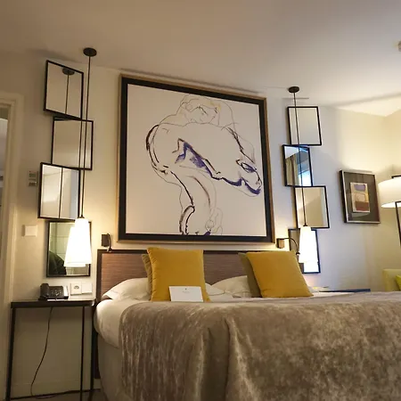 Hotel Balmoral Champs Elysees 4*