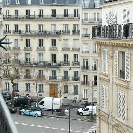 Balmoral Champs Elysees Hotel 4*