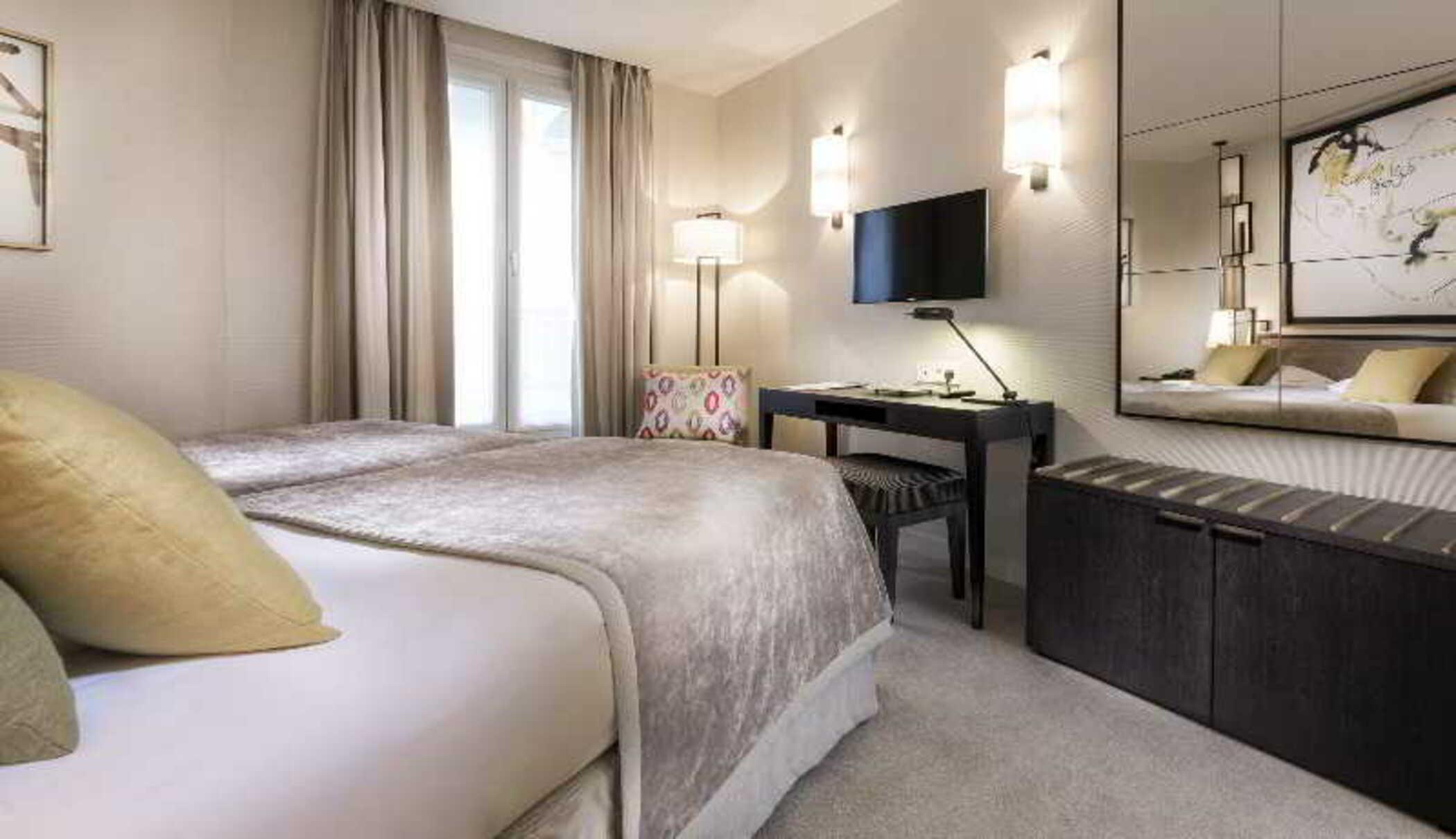 Hotel Balmoral Champs Elysées