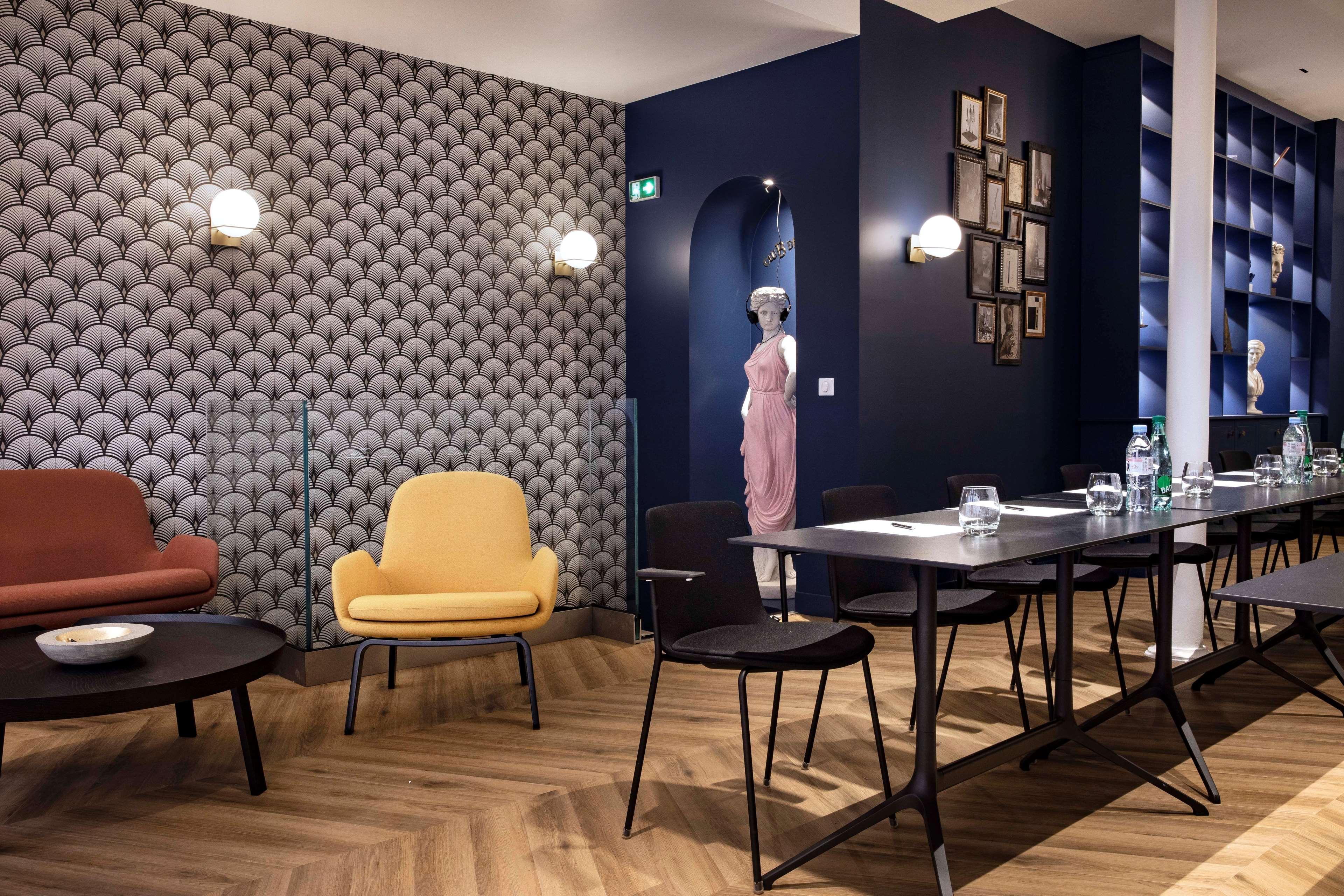 Balmoral Champs Elysées Hotel 4*