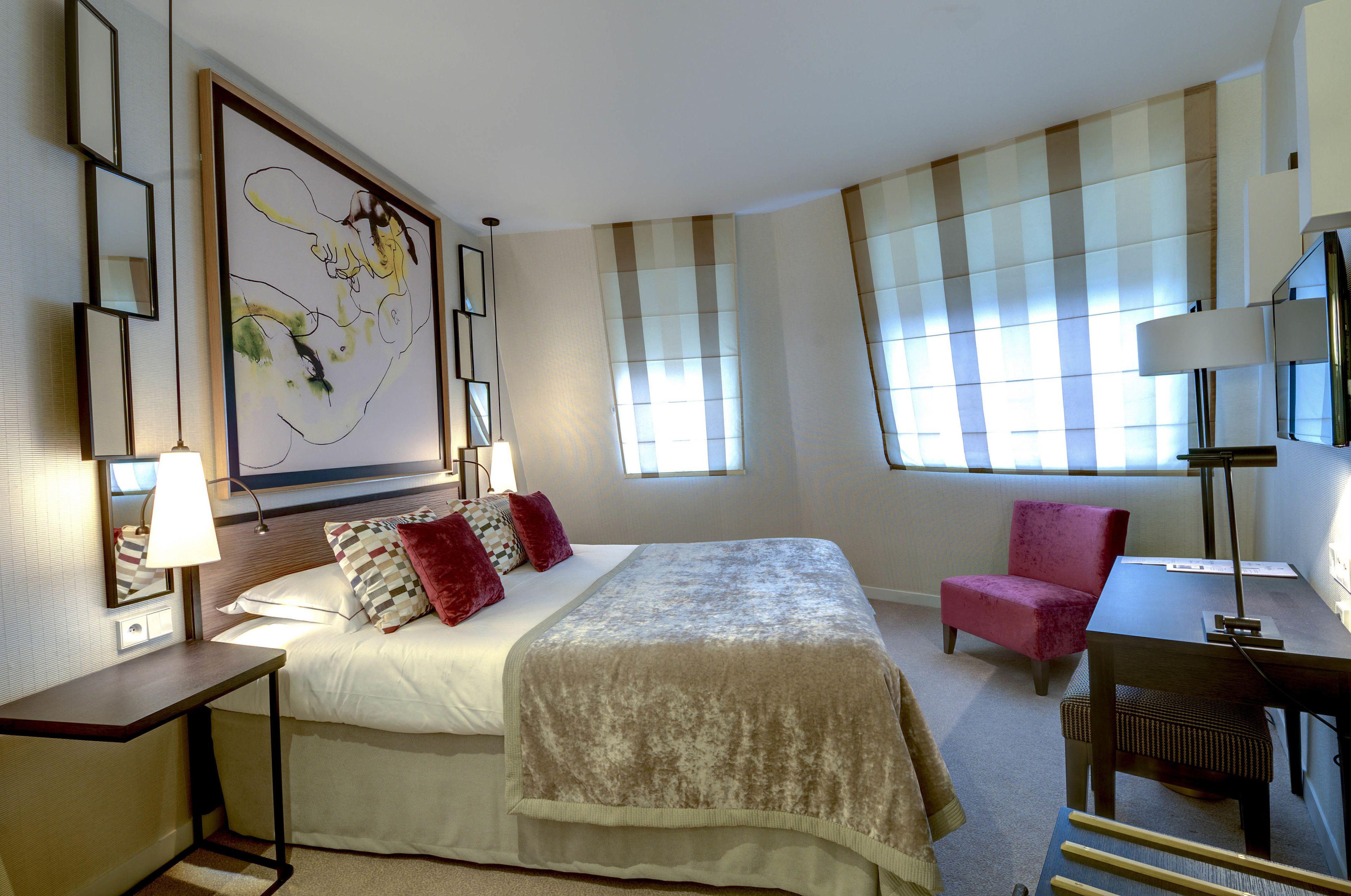 Balmoral Champs Elysees Hotel