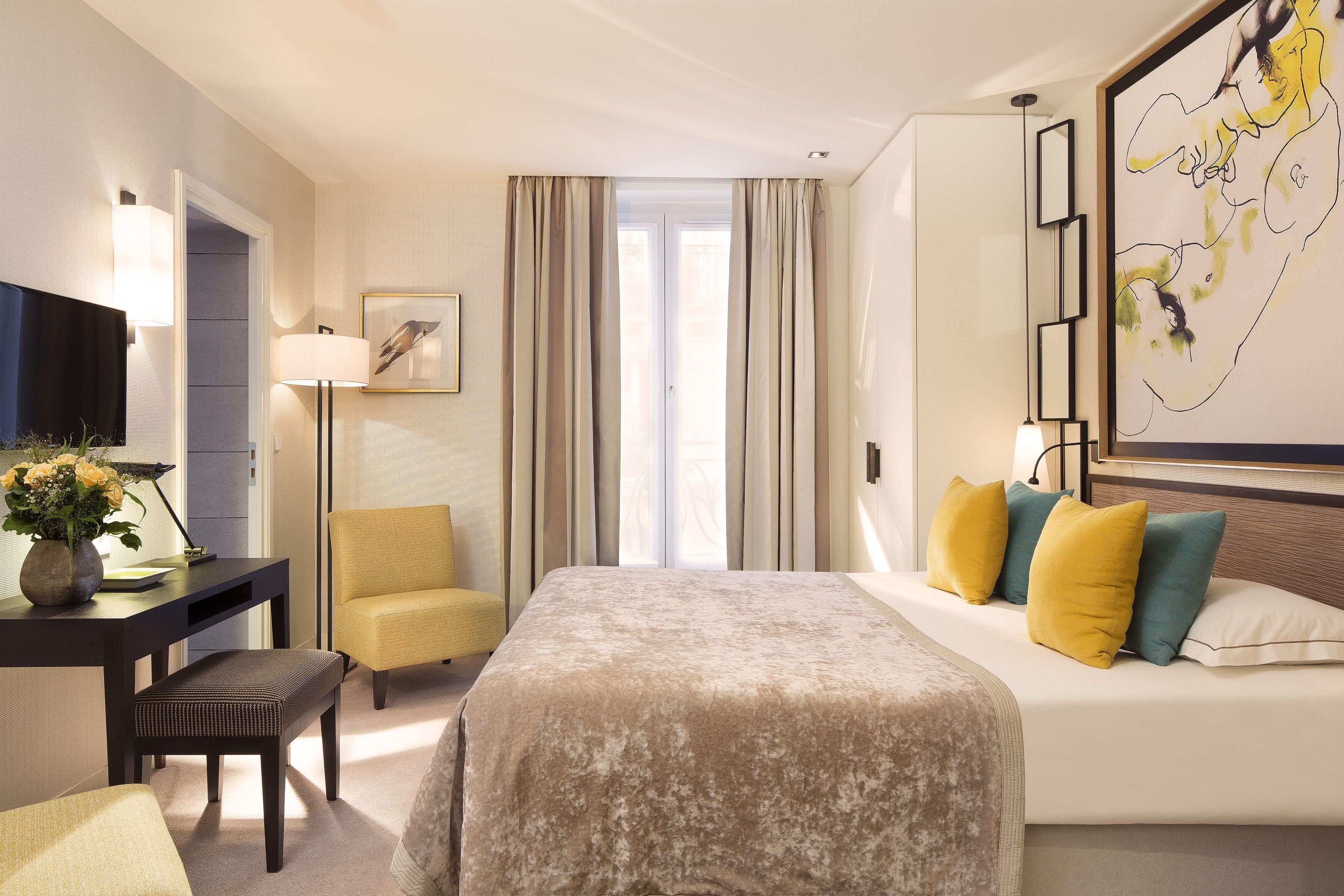 Balmoral Champs Elysees Hotel 4*